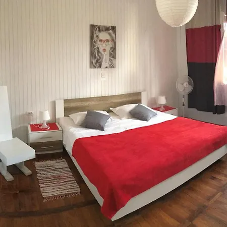 Apartment With A Parking Space - 7902
